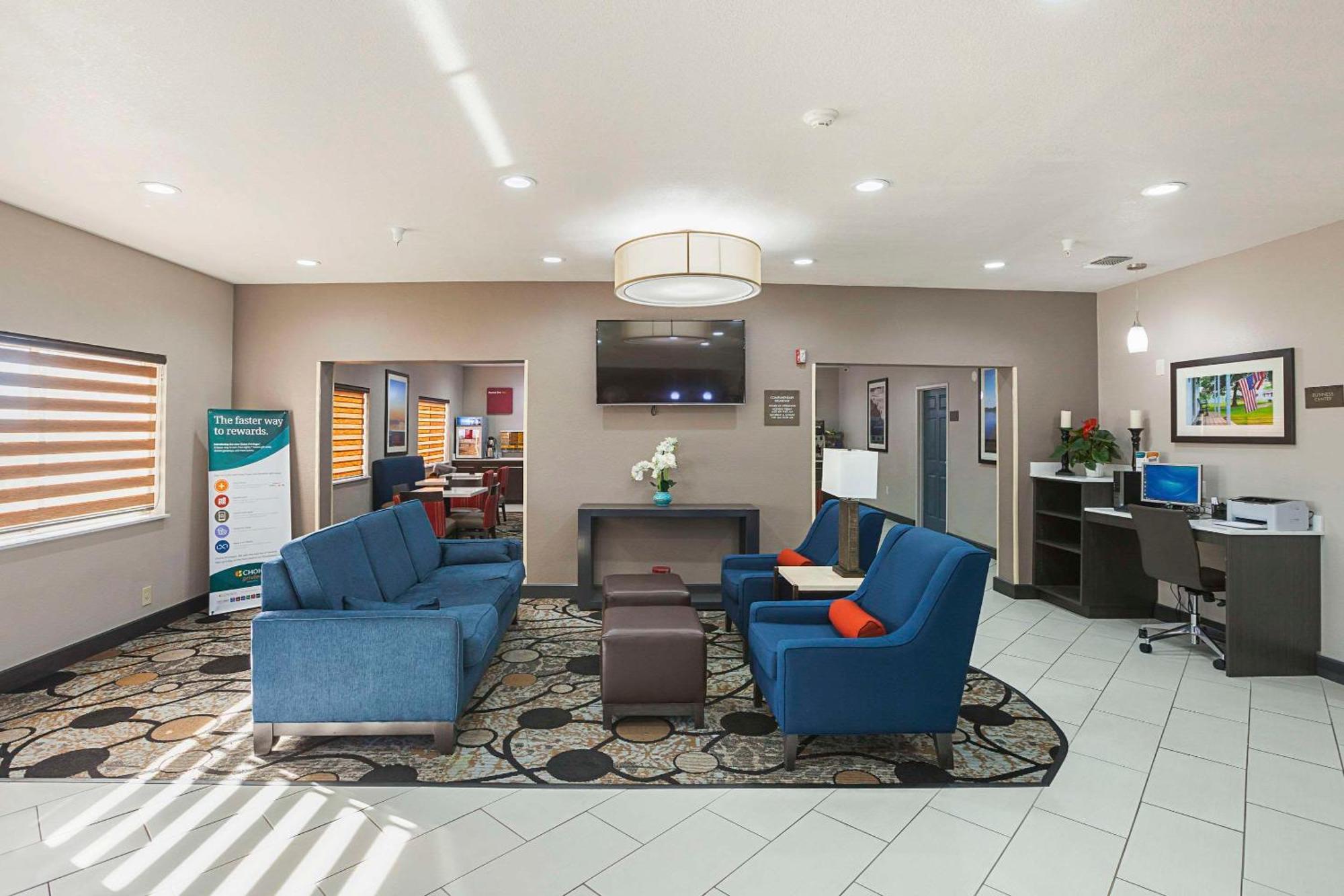 Comfort Suites Lewisville Exterior photo