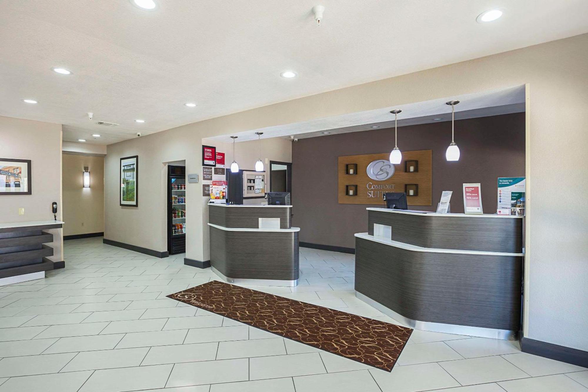 Comfort Suites Lewisville Exterior photo